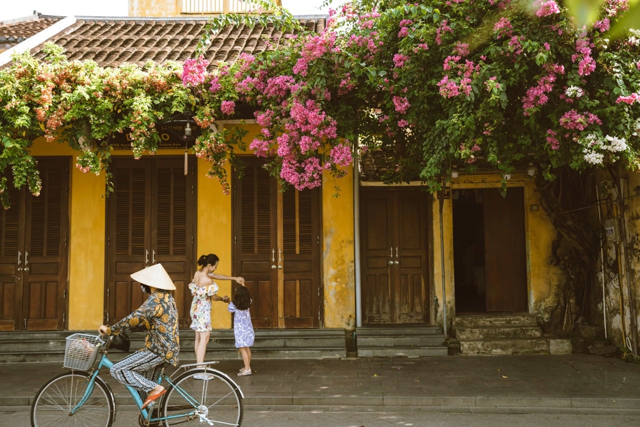 From the beauty of the Northeast to the charm of the Center