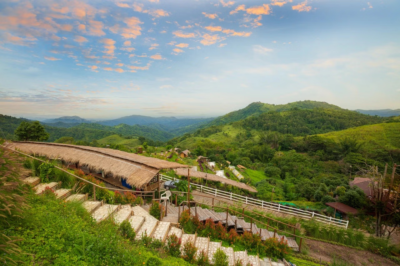 Discovering the village of Mae Kampong in the province of Chiang Mai