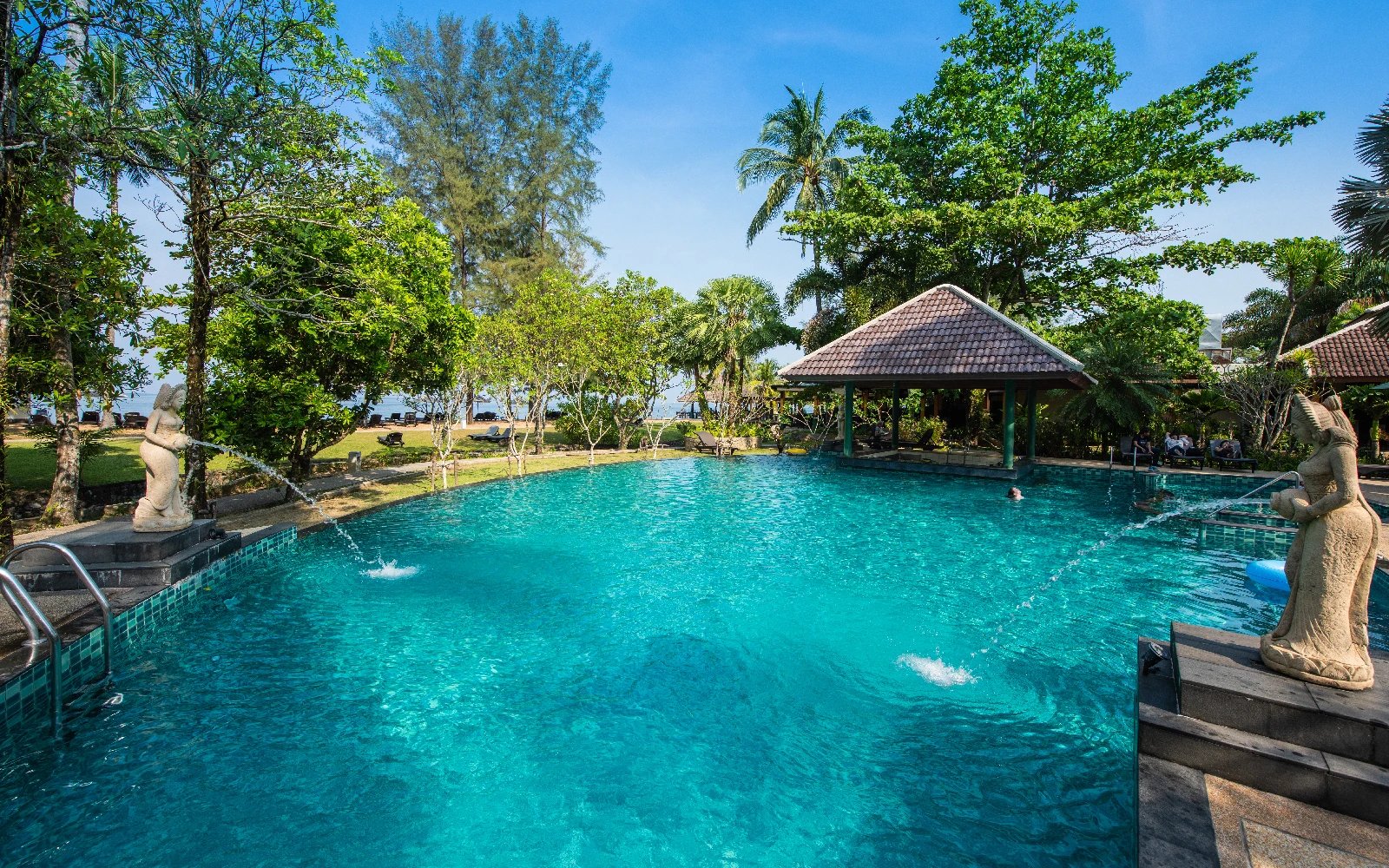 Nangthong Bay Resort