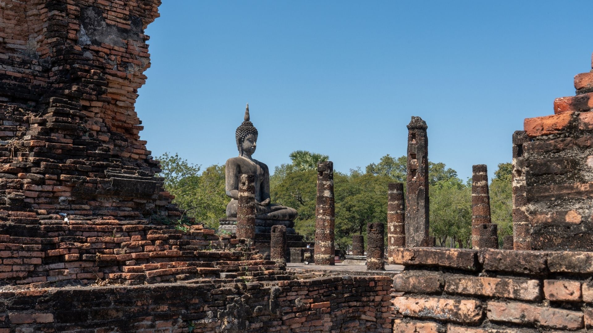 Visiting temples in Thailand: the essential practices to know