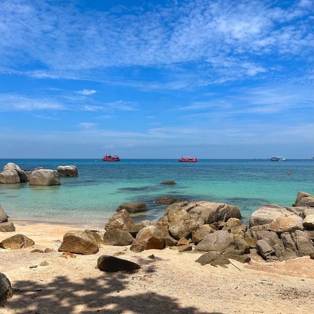 A dream vacation thanks to Odasie’s flawless organization in Thailand for our family trip. Wonderful hotels, skilled and very friendly guides for each of our excursions, and perfectly arranged taxi transfers. It was a real mental load lifted when traveling as a family of five! The trip matched us in every way: culture, cooking experiences, exploration of national parks and the jungle, and relaxation by the sea at the end of our stay. Thank you to the entire team for this unforgettable journey.