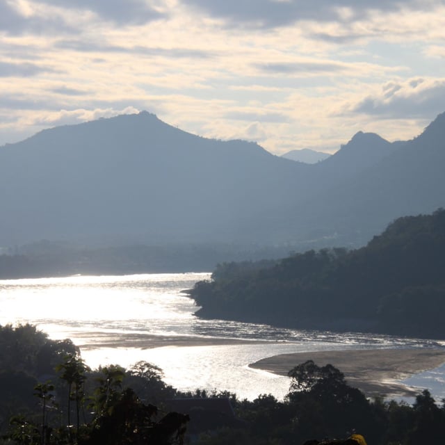 Des moments qui resteront gravés ! Le circuit nous a permis de découvrir le Cambodge et le Vietnam. Le bateau était petit, ce qui nous a permis de faire connaissance avec les autres passagers et de visiter des endroits hors des sentiers battus. Nos guides étaient top !!