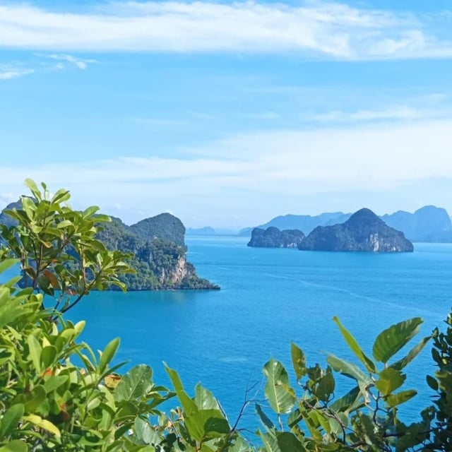 De notre arrivée sur Bangkok à notre départ, tout a été parfait, la précision des rendez vous, la ponctualité, la qualité des guides, la convivialité de tous ! Vraiment bravo