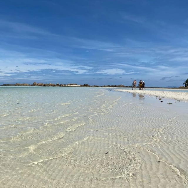 We went on a 21-day family trip to Thailand in August 2025: after a tailor-made itinerary planned according to our wishes, the journey was truly enchanting! The app is very practical, allowing us to have the right addresses day by day and to explore the cities on our own with ease. Odasie was very responsive to our questions while we were there. We highly recommend and are already thinking about our next trip.