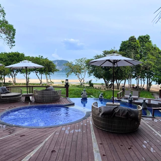 Premier séjour en Thailande en couple organisé par Odasie. Un grand merci à Solène qui a parfaitement cerné nos attentes et à réussi à nous organiser un voyage de rêve.
Tout était parfait. Nous n'hésiterons pas à resolliciter Odasie pour organiser notre prochain séjour en Asie du Sud Est.
Merci à toute l'équipe